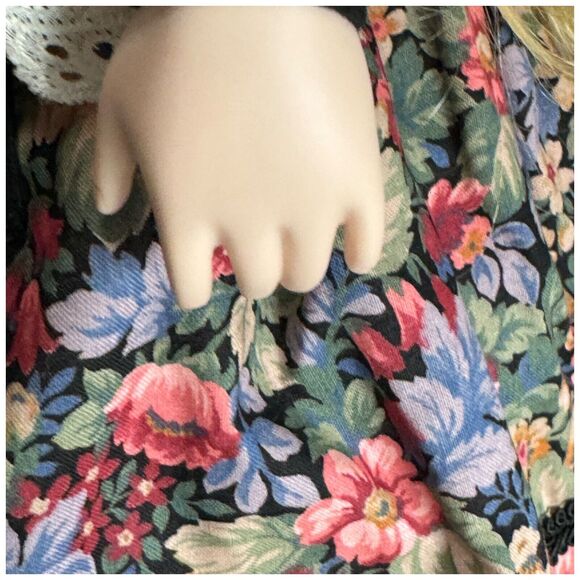 Goebel Porcelain Doll ANDREA 1992 Betty Jane Carter Bette Ball #160/1000 17" - Picture 9 of 16